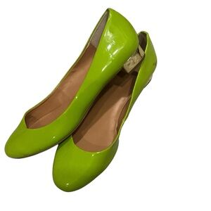 J crew 7.5 patent Leathe lime green gold heel flat shoes ballet flats size 7.5